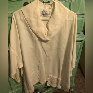 Linen top by La Fixsun